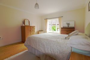 BEDROOM- click for photo gallery